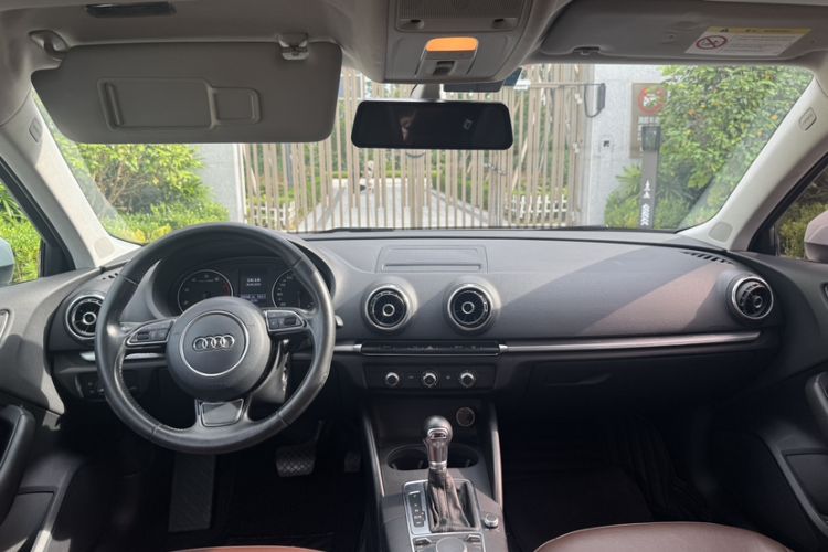 Used Audi A3 2014 Sportback 35 TFSI Automatic Style Edition Interior 1