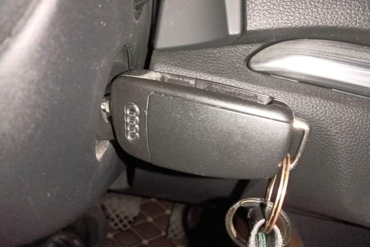 Used Audi A3 2014 Limousine 40 TFSI S line Comfort Model Interior 1