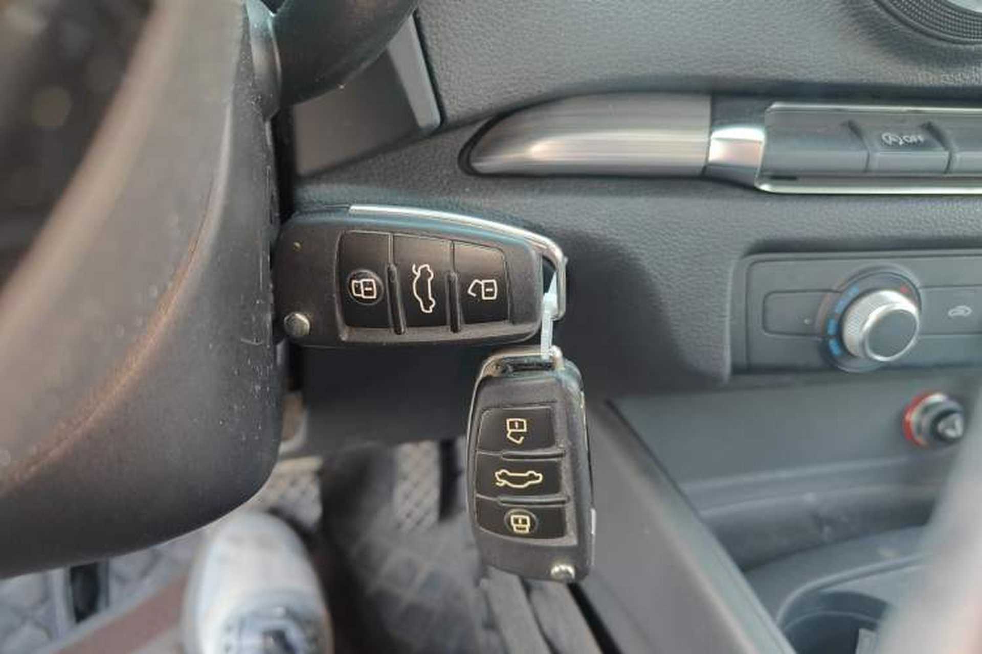 Used Audi A3 2014 Sportback 35 TFSI Automatic Style Edition Interior 1