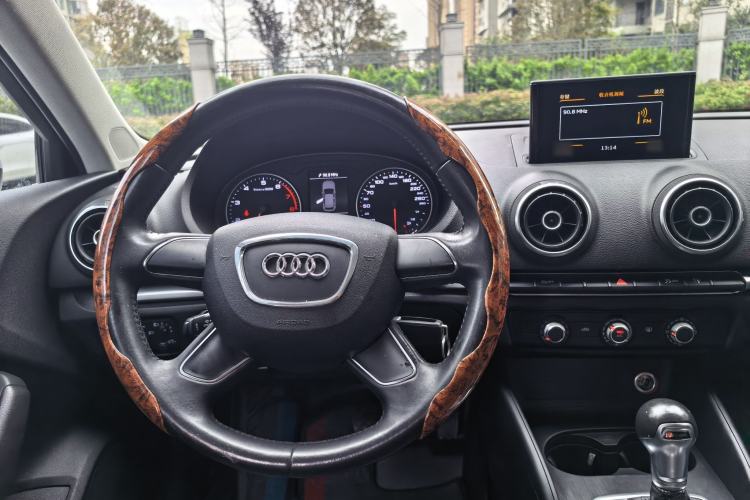 Used Audi A3 2014 Sportback 35 TFSI Automatic Ambition Edition Interior 11