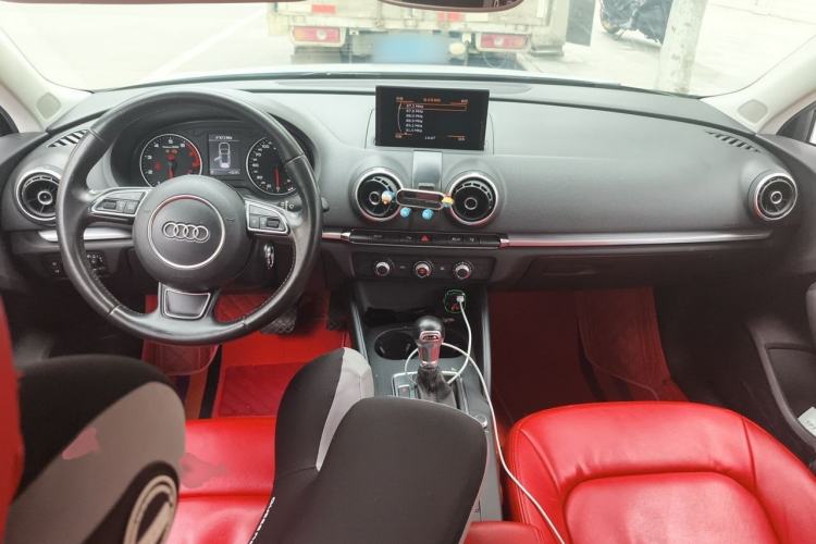 Used Audi A3 2014 Sportback 35 TFSI Automatic Style Edition Interior 2