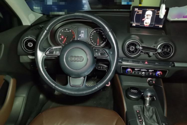 Used Audi A3 2014 Sportback 35 TFSI Automatic Comfort Model Interior 2