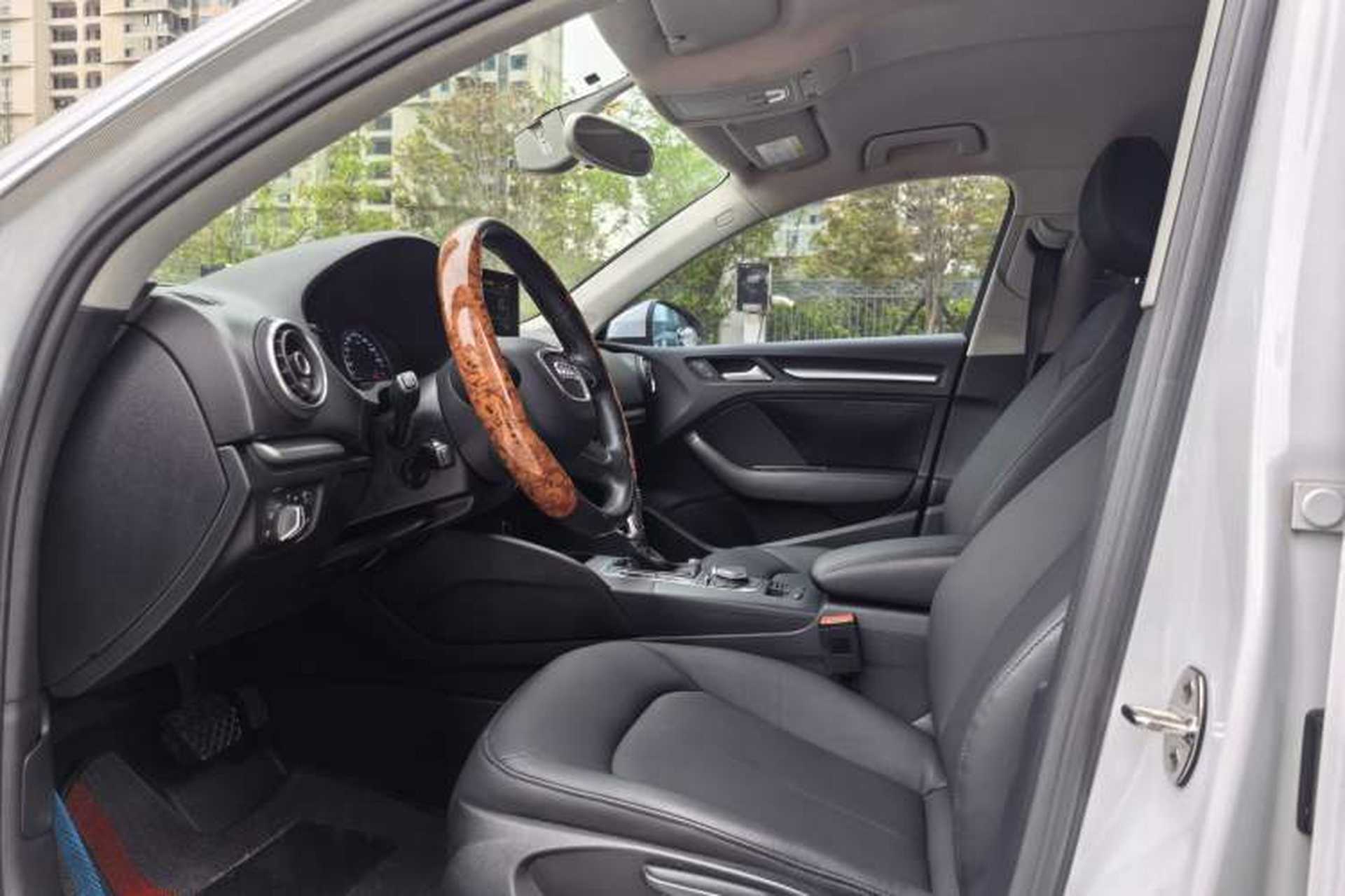 Used Audi A3 2014 Sportback 35 TFSI Automatic Ambition Edition Interior 2