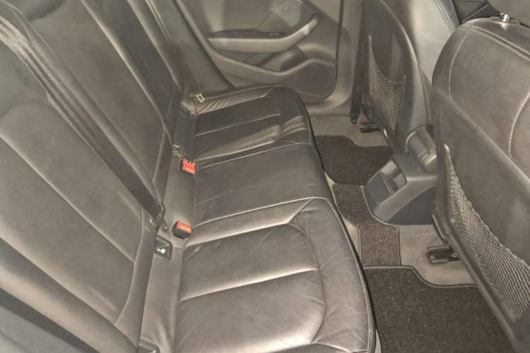 Used Audi A3 2014 Sportback 35 TFSI Automatic Style Edition Interior 2