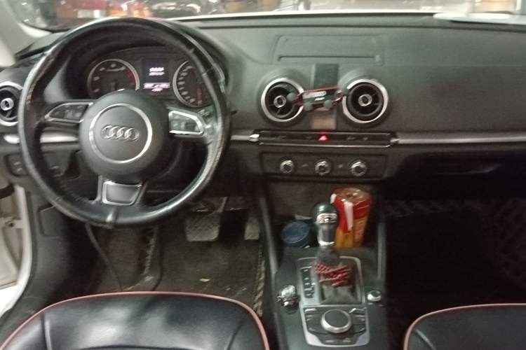 Used Audi A3 2014 Limousine 35 TFSI Automatic Fashion Model Interior 2