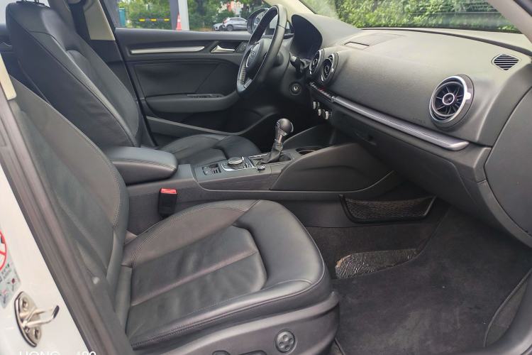 Used Audi A3 2014 Sportback 35 TFSI Automatic Comfort Model Interior 3