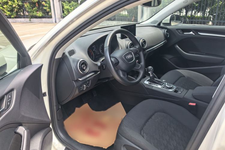 Used Audi A3 2014 Sportback 35 TFSI Automatic Ambition Edition Interior 3