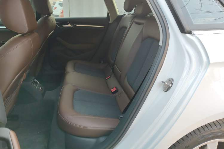 Used Audi A3 2014 Sportback 40 TFSI S line Comfort Model Interior 4