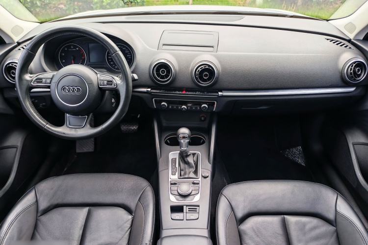 Used Audi A3 2014 Sportback 35 TFSI Automatic Comfort Model Interior 6