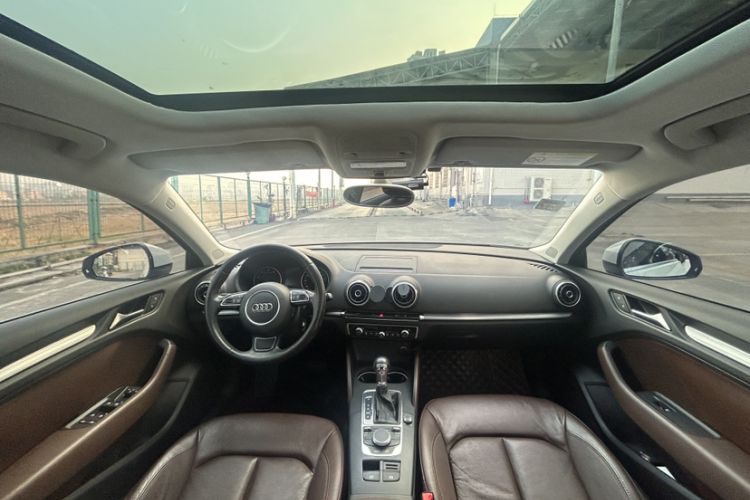 Used Audi A3 2014 Sportback 35 TFSI Automatic Comfort Model Interior 6