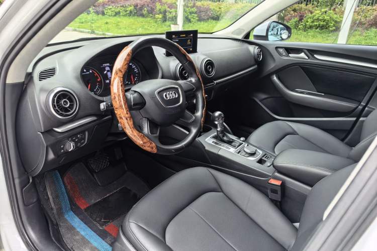 Used Audi A3 2014 Sportback 35 TFSI Automatic Ambition Edition Interior 7