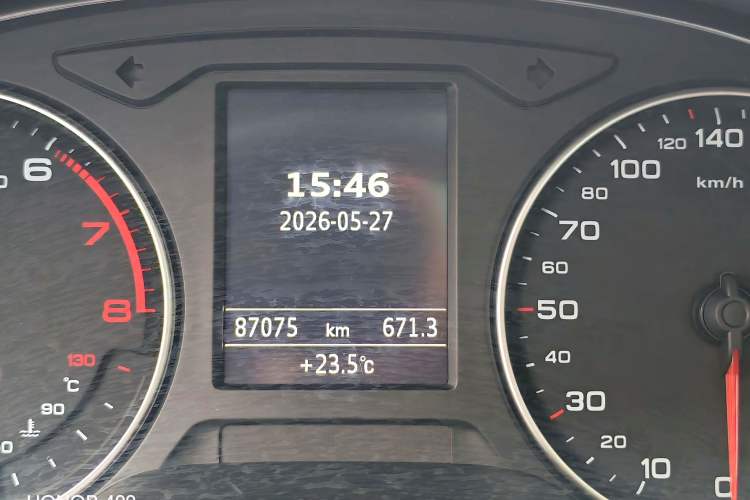 Used Audi A3 2014 Sportback 35 TFSI Automatic Comfort Model Interior 9