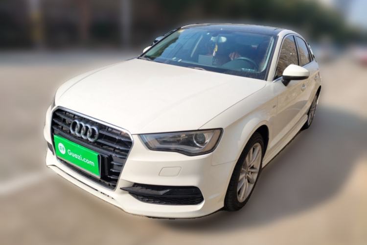 Used Audi A3 2014 Limousine 40 TFSI S line Comfort Model Guazi used car, China used car export, Used car for sale, Used cars, Cheapest cars for sale