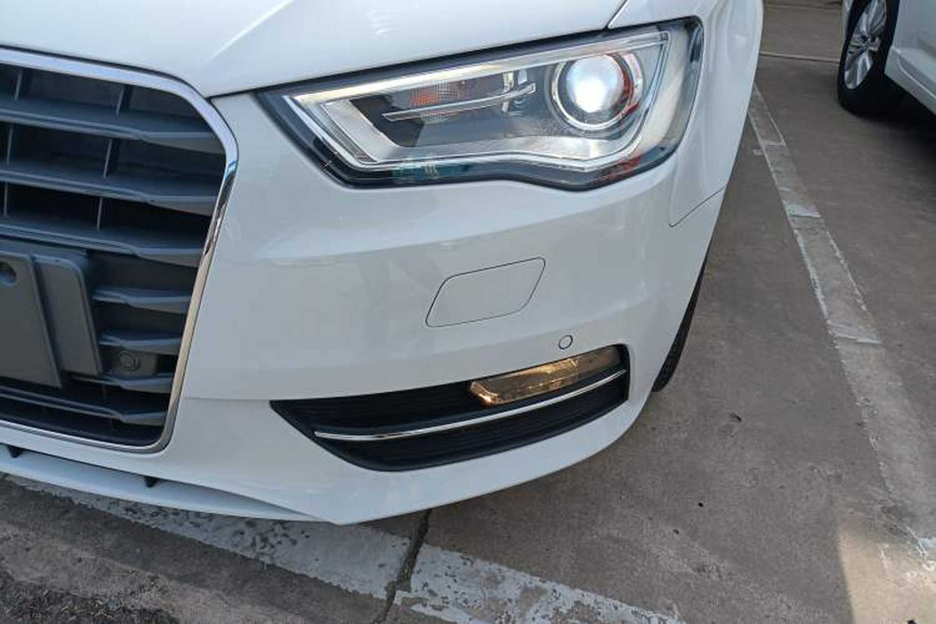 Used Audi A3 2014 Sportback 35 TFSI Automatic Comfort Model Left Front Headlight