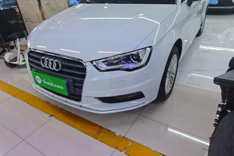 Used Audi A3 2014 Limousine 35 TFSI Automatic Fashion Model Left Front Headlight