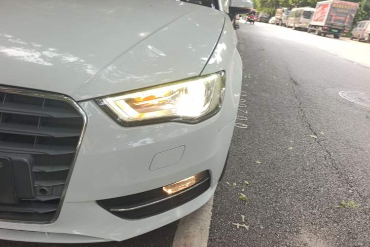 Used Audi A3 2014 Sportback 35 TFSI Automatic Ambition Edition Left Front Headlight