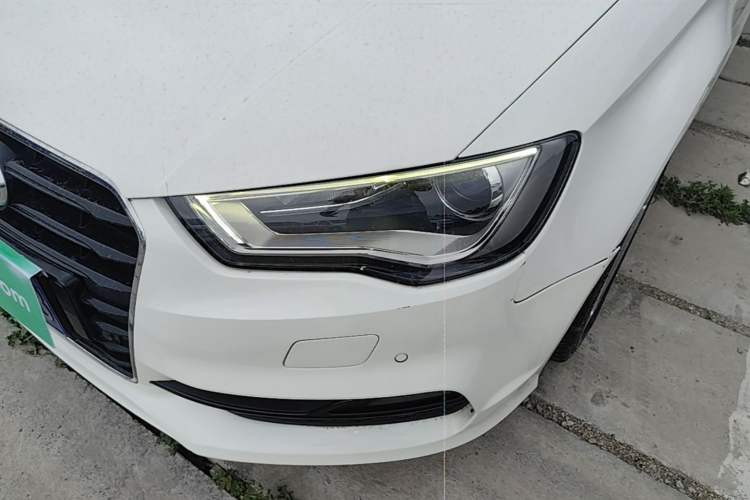 Used Audi A3 2014 Limousine 40 TFSI S line Comfort Model Left Front Headlight