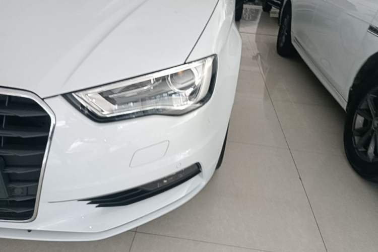 Used Audi A3 2014 Limousine 35 TFSI Automatic Comfort Model Left Front Headlight