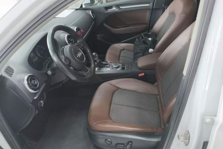 Used Audi A3 2014 Limousine 40 TFSI S line Comfort Model Left Front Seat