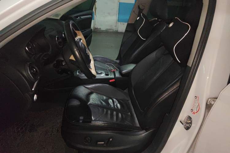 Used Audi A3 2014 Limousine 35 TFSI Automatic Luxury Model Left Front Seat