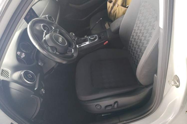 Used Audi A3 2014 Sportback 35 TFSI Automatic Style Edition Left Front Seat