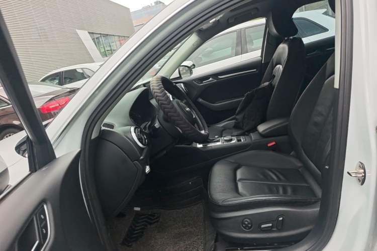 Used Audi A3 2014 Sportback 35 TFSI Automatic Comfort Model Left Front Seat