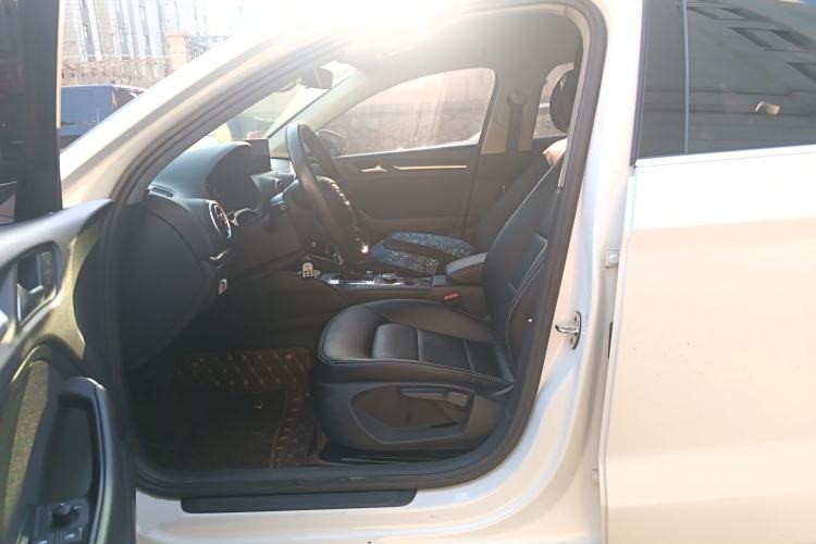Used Audi A3 2014 Limousine 35 TFSI Automatic Advanced Model Left Front Seat
