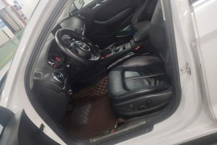 Used Audi A3 2014 Limousine 35 TFSI Automatic Comfort Model Left Front Seat