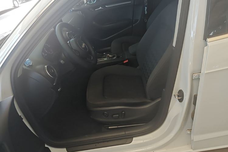 Used Audi A3 2014 Sportback 35 TFSI Automatic Style Edition Left Front Seat