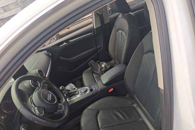 Used Audi A3 2014 Sportback 35 TFSI Automatic Comfort Model Left Front Seat