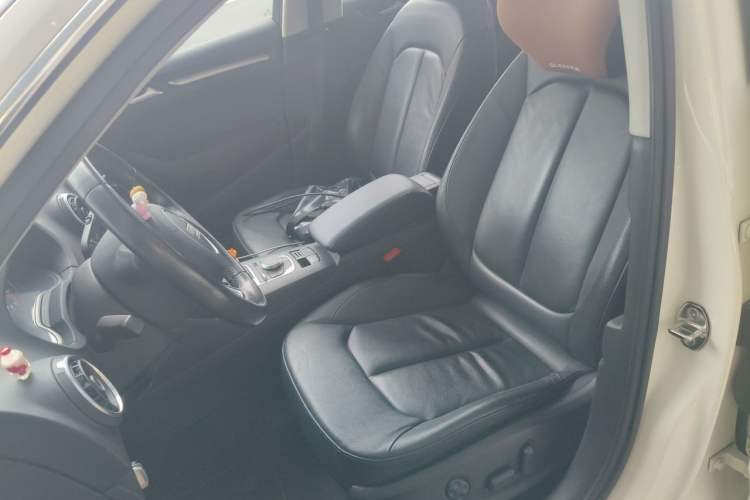 Used Audi A3 2014 Sportback 35 TFSI Automatic Comfort Model Left Front Seat