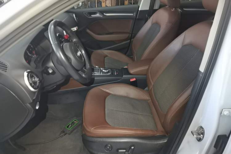 Used Audi A3 2014 Limousine 40 TFSI S line Comfort Model Left Front Seat