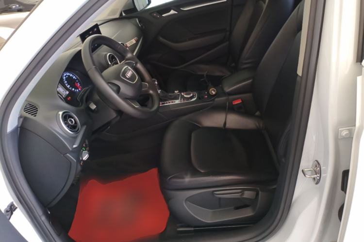 Used Audi A3 2014 Limousine 35 TFSI Automatic Advanced Model Left Front Seat