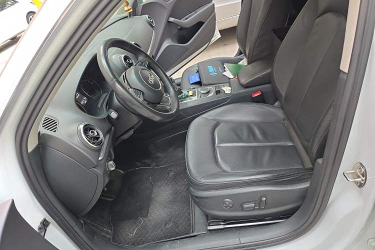 Used Audi A3 2014 Sportback 35 TFSI Automatic Comfort Model Left Front Seat