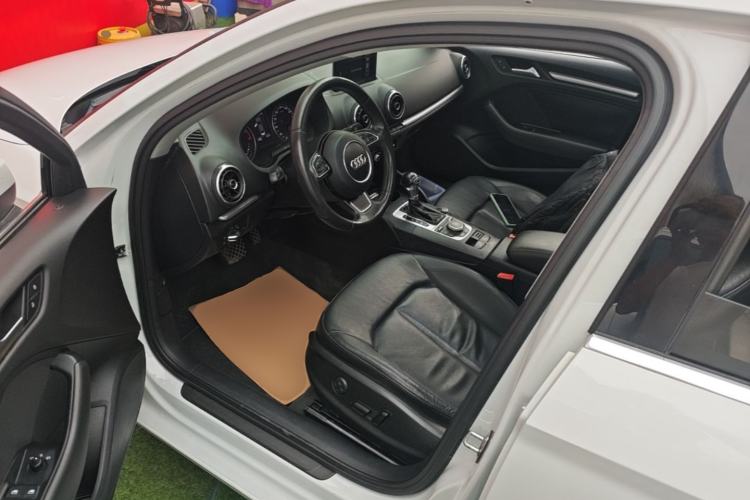 Used Audi A3 2014 Limousine 35 TFSI Automatic Comfort Model Left Front Seat