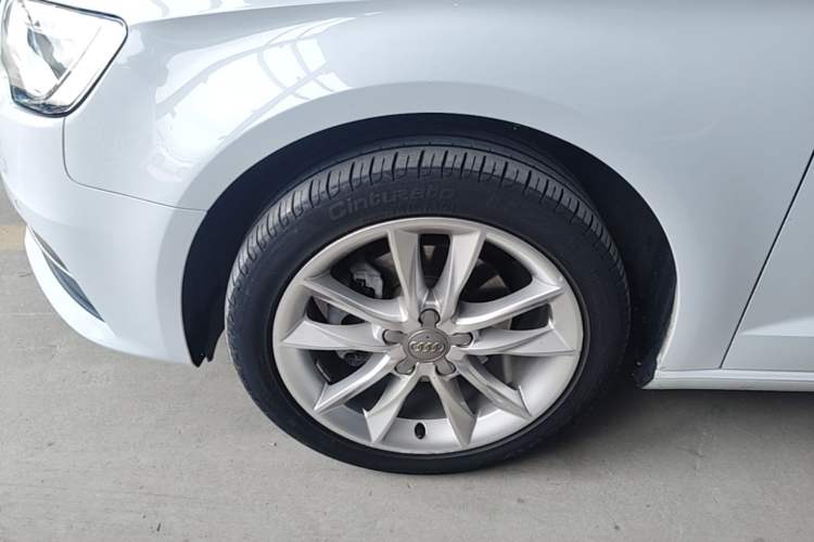 Used Audi A3 2014 Sportback 35 TFSI Automatic Comfort Model Left Front Wheel Hub