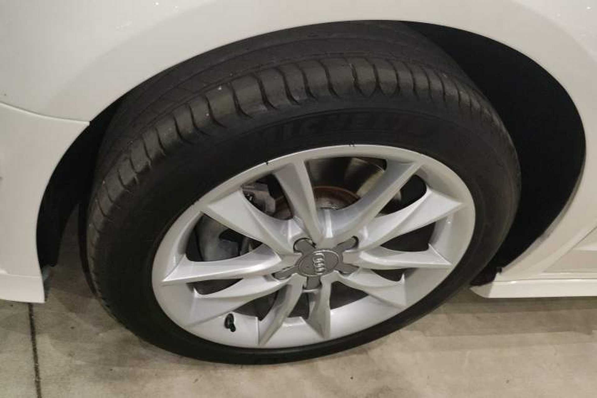 Used Audi A3 2014 Sportback 40 TFSI S line Comfort Model Left Front Wheel Hub