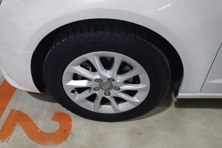 Used Audi A3 2014 Sportback 35 TFSI Automatic Ambition Edition Left Front Wheel Hub