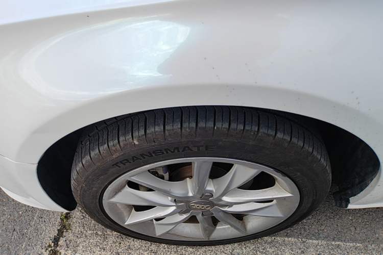 Used Audi A3 2014 Sportback 35 TFSI Automatic Comfort Model Left Front Wheel Hub