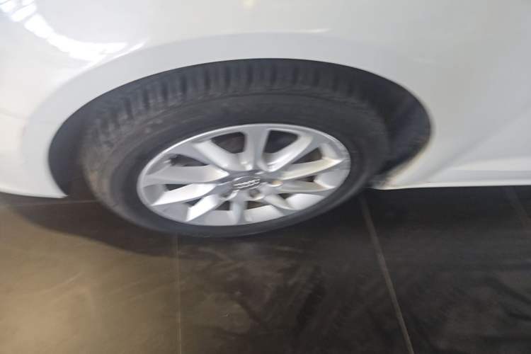 Used Audi A3 2014 Sportback 35 TFSI Automatic Style Edition Left Front Wheel Hub