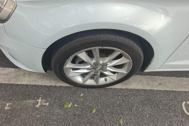 Used Audi A3 2014 Sportback 35 TFSI Automatic Ambition Edition Left Front Wheel Hub