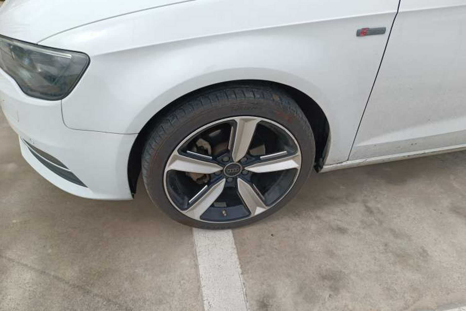Used Audi A3 2014 Sportback 35 TFSI Automatic Style Edition Left Front Wheel Hub