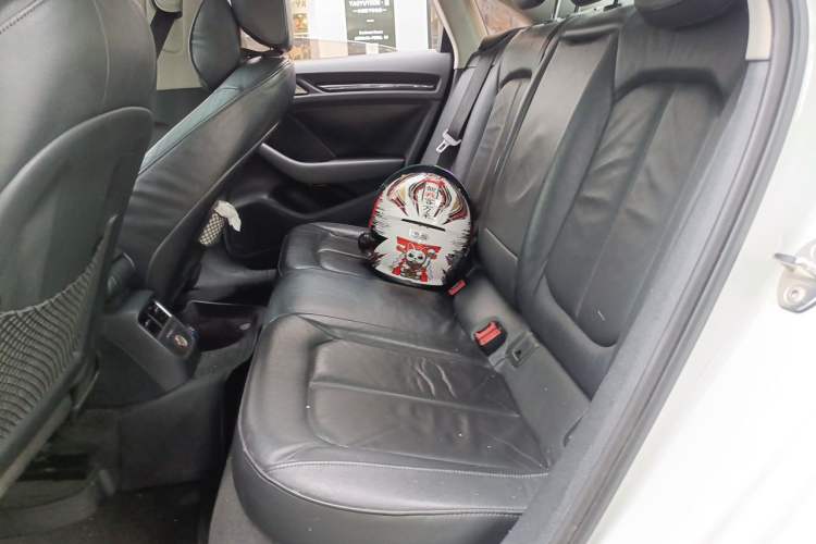 Used Audi A3 2014 Limousine 35 TFSI Automatic Comfort Model Left Rear Seat