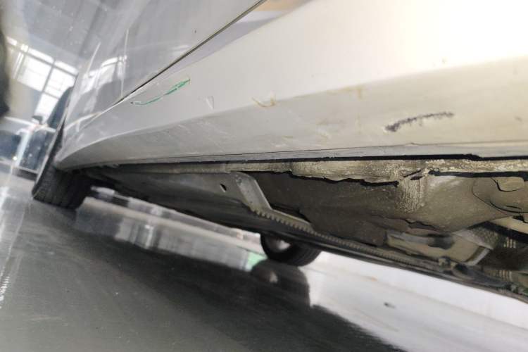 Used Audi A3 2014 Limousine 40 TFSI S line Luxury Model Left Side Sill