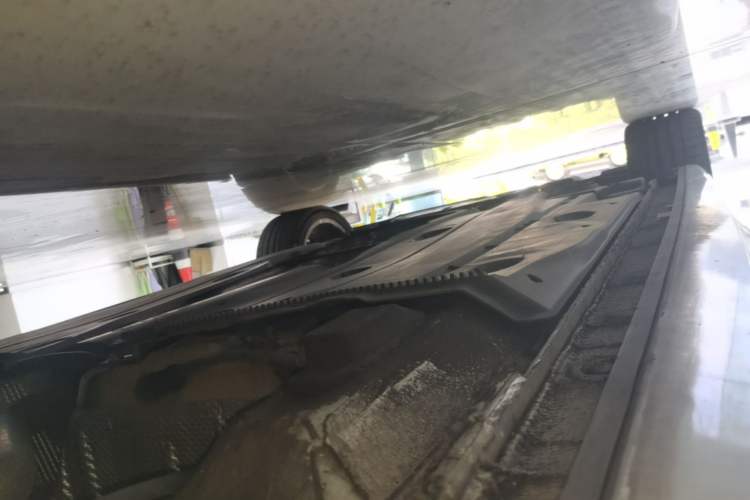 Used Audi A3 2014 Limousine 40 TFSI S line Comfort Model Left Side Sill