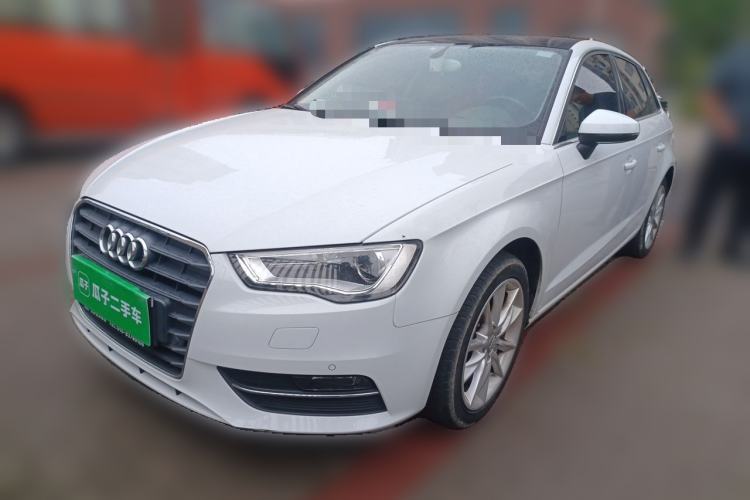 Used Audi A3 2014 Sportback 35 TFSI Automatic Comfort Model Guazi used car, China used car export, Used car for sale, Used cars, Cheapest cars for sale