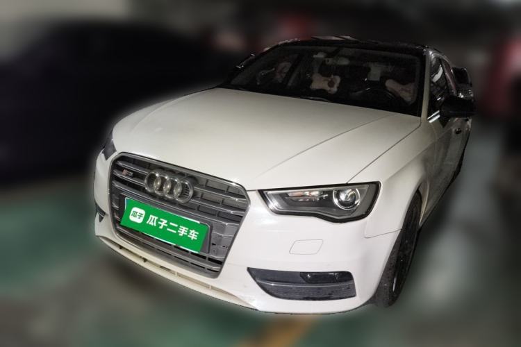 Used Audi A3 2014 Sportback 35 TFSI Automatic Comfort Model Guazi used car, China used car export, Used car for sale, Used cars, Cheapest cars for sale