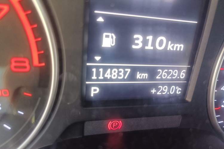 Used Audi A3 2014 Limousine 35 TFSI Automatic Comfort Model Odometer Close Up