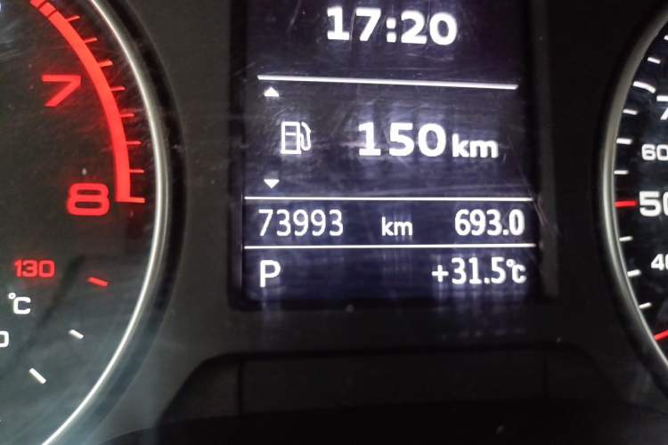 Used Audi A3 2014 Limousine 35 TFSI Automatic Comfort Model Odometer Close Up