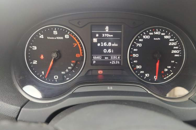 Used Audi A3 2014 Limousine 35 TFSI Automatic Comfort Model Odometer Close Up